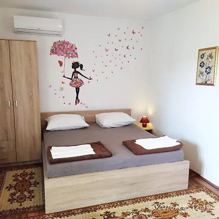 And With Parking Space - 19860 Guest house