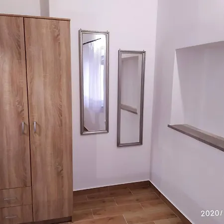 And With Parking Space - 19860 Penzion 3*