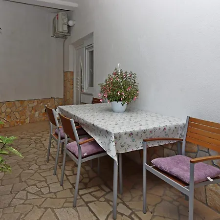 بيت ضيافة And With Parking Space - 19860 نوفي فينودولسكي